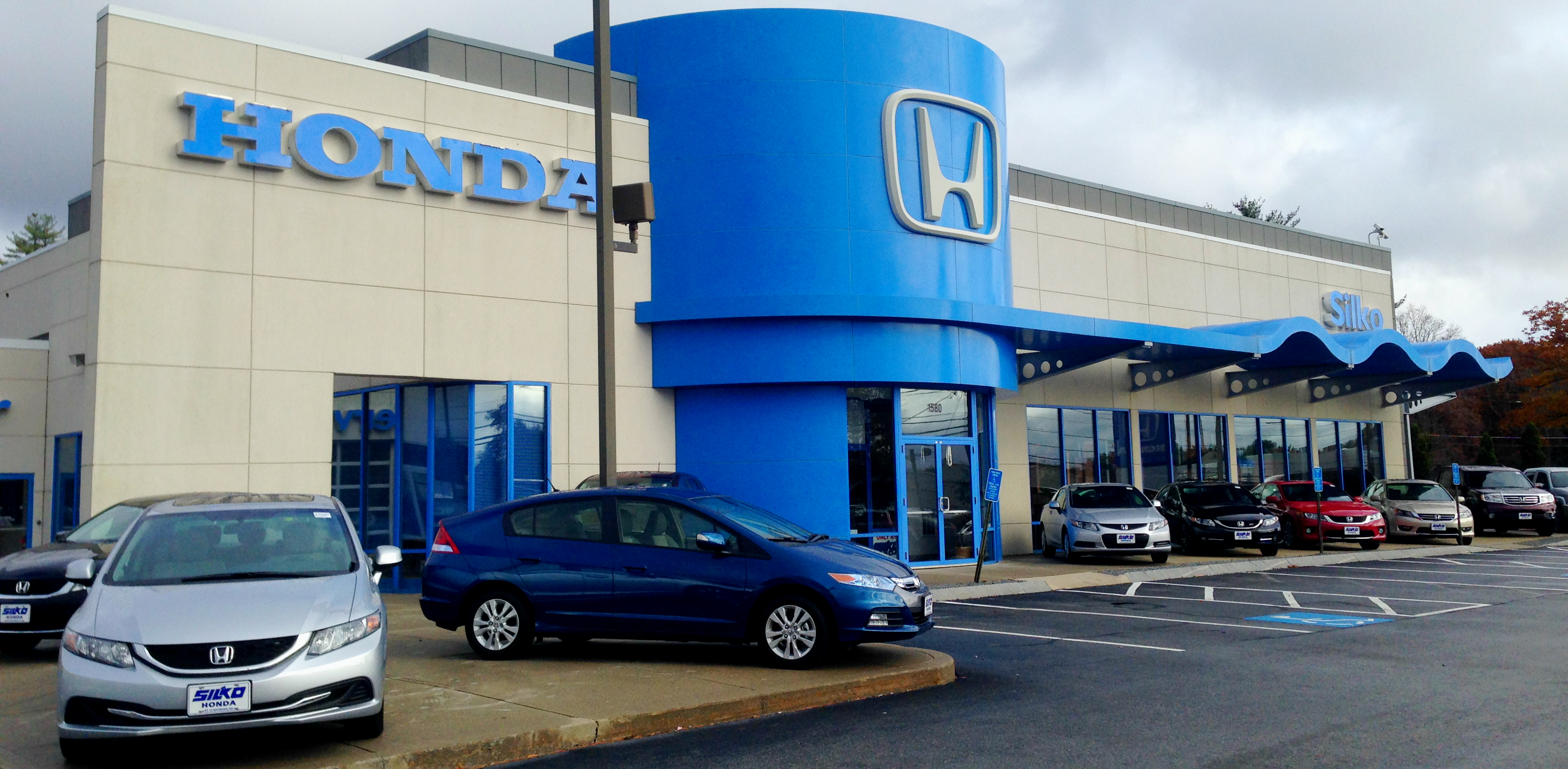 Honda Automobile Dealership